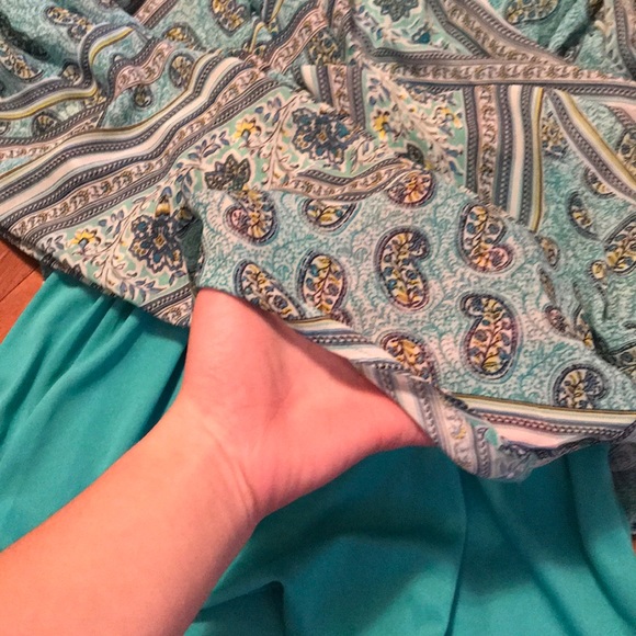 women's floor length paisly spegetti strap dress - Picture 2 of 2